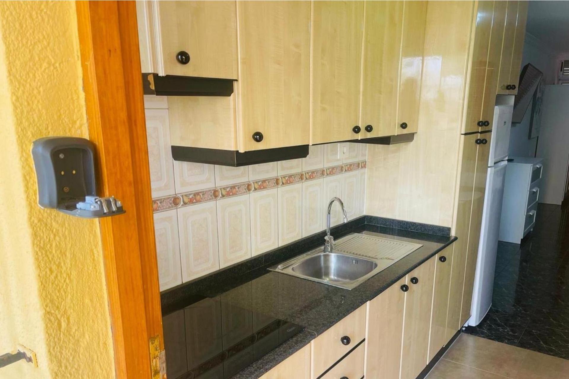Cozy 2-Bed & Sofa-Bed Studio In Los Cristianos Los Cristianos  Exterior photo